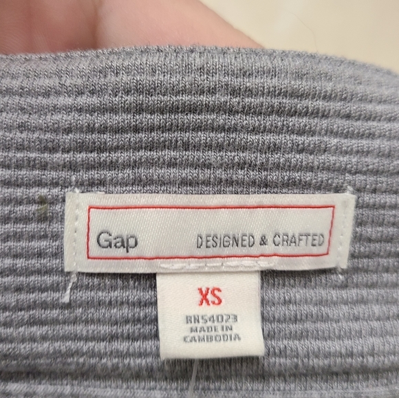 GAP Gray Stretch Skirt size XS - Picture 5 of 5